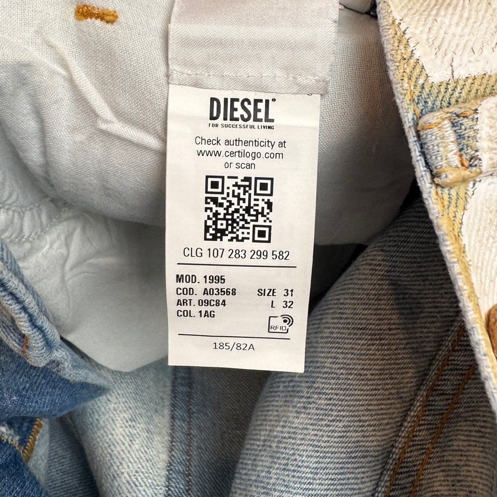 Diesel Model 1995 Jeans - Picture 14 of 16